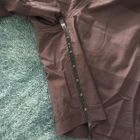 Vuori Kore Shorts - Picture 8 of 8